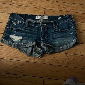 Hollister flap pocketed shorts